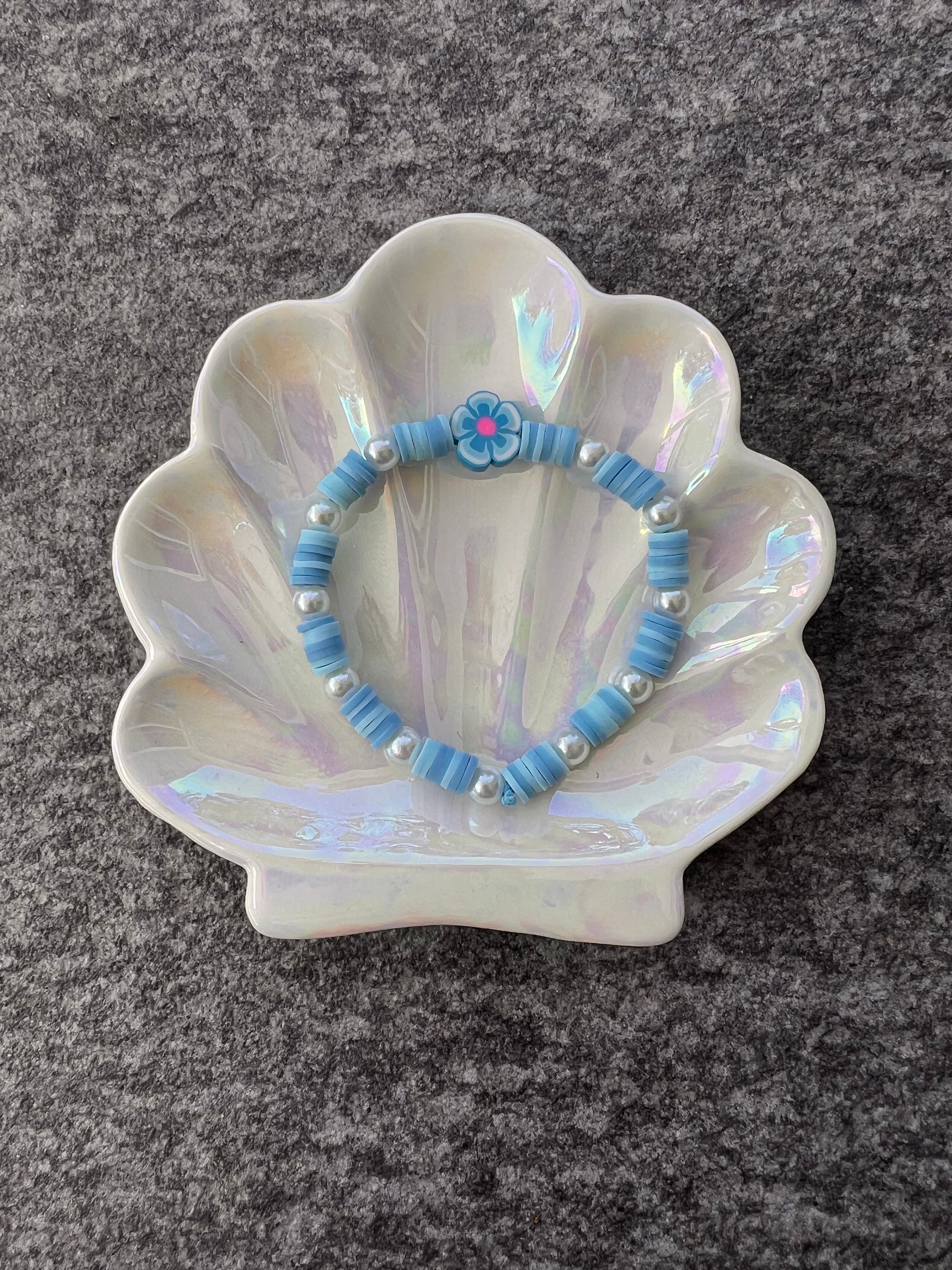 Blue Hawaiian flower clay bead bracelet